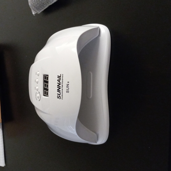 SUNNAIL LED Nail Dryer Lamp - Picture 1 of 3